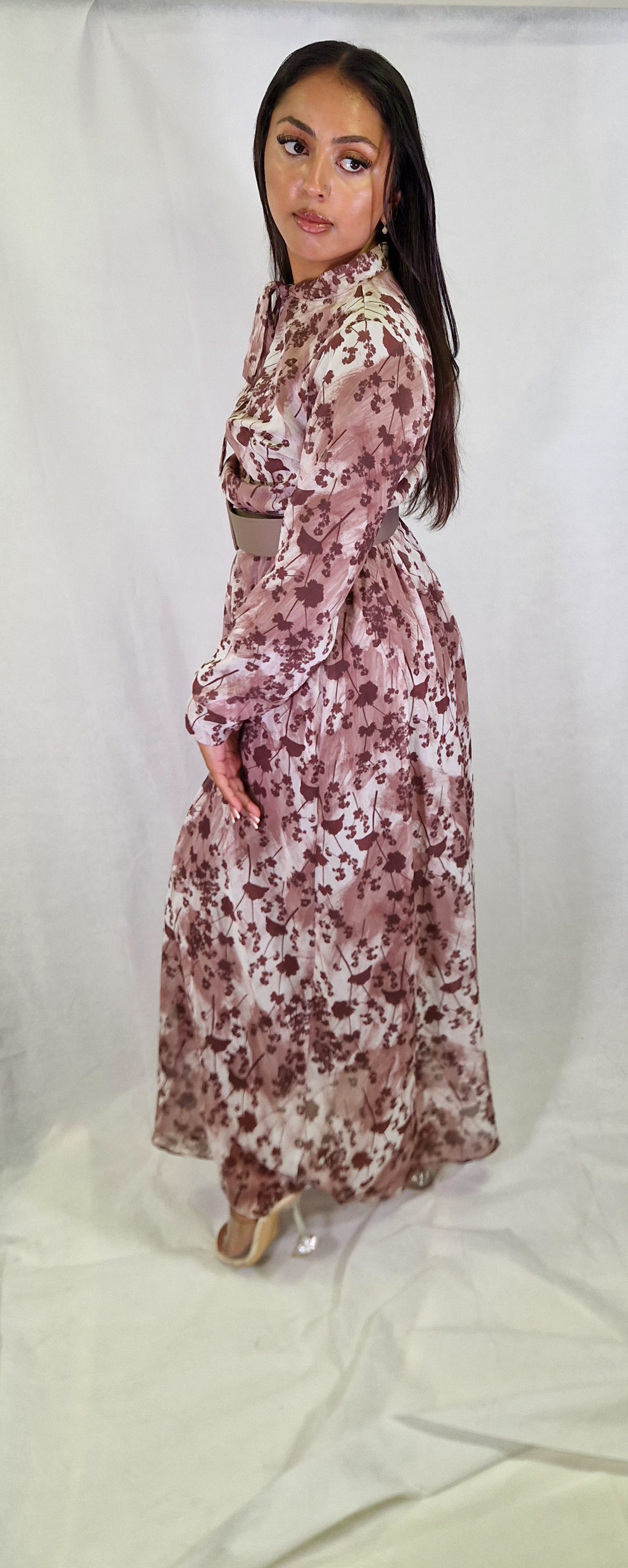 Aylin abaya with belt