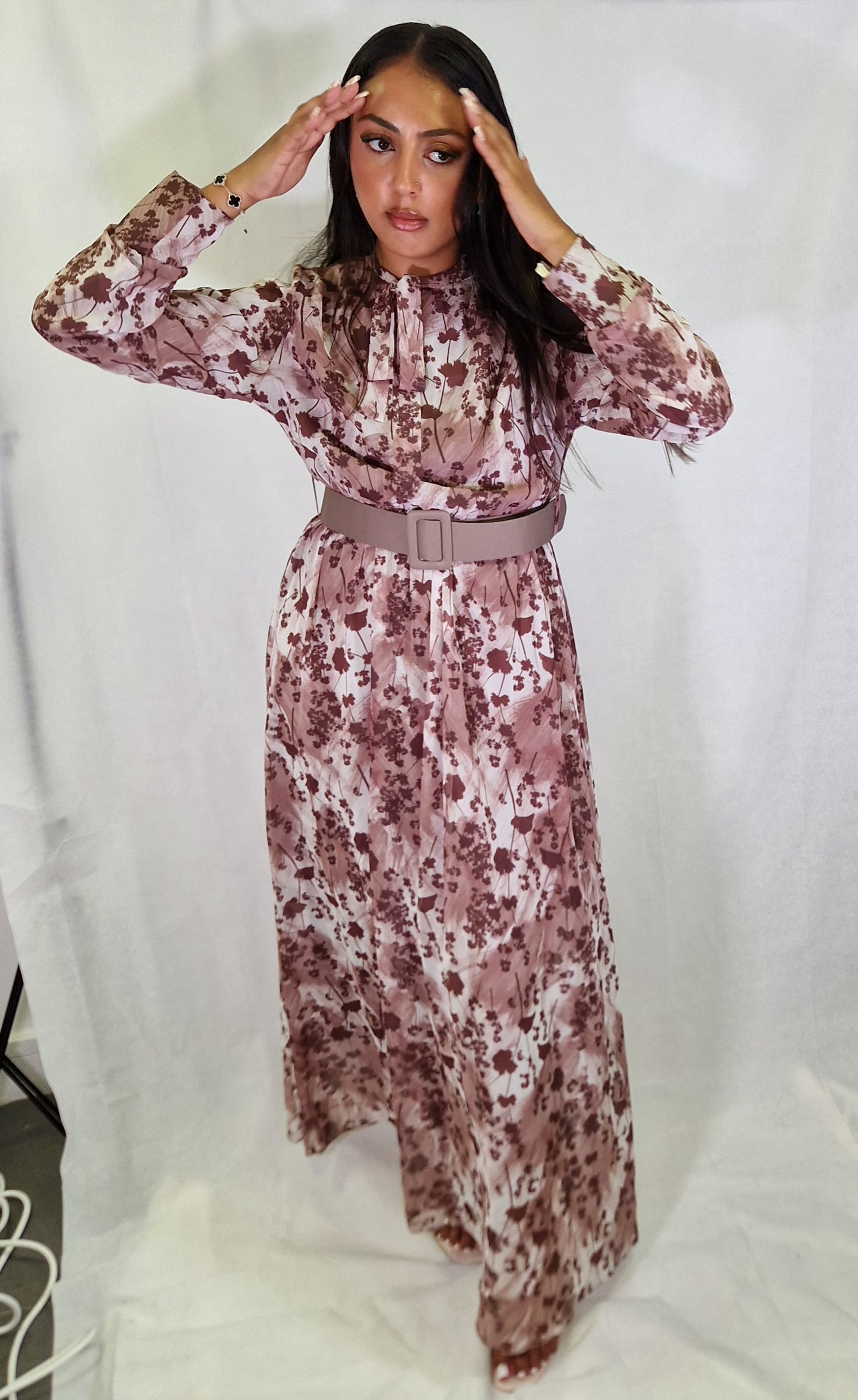 Aylin abaya with belt