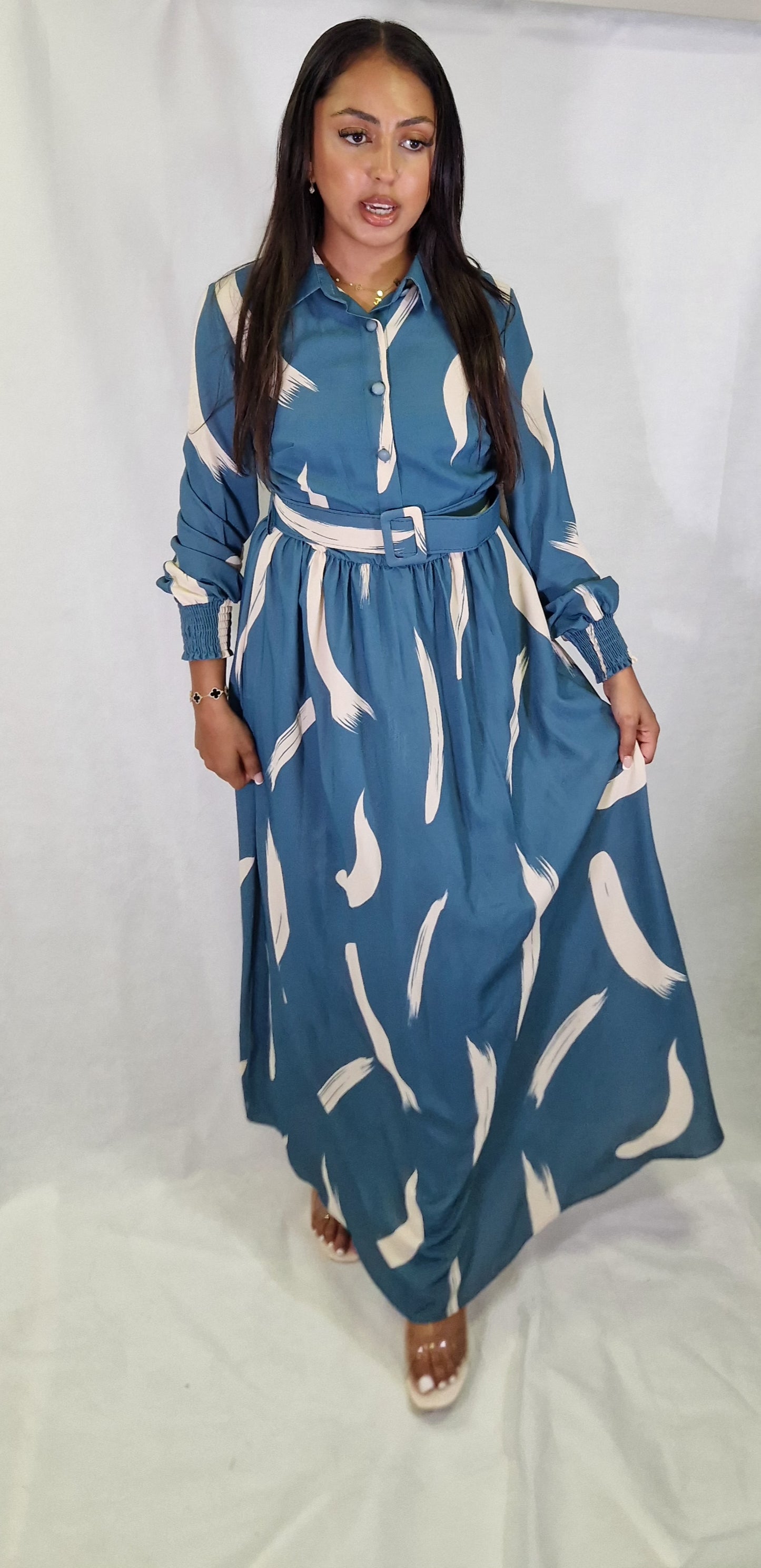 Atef Abaya