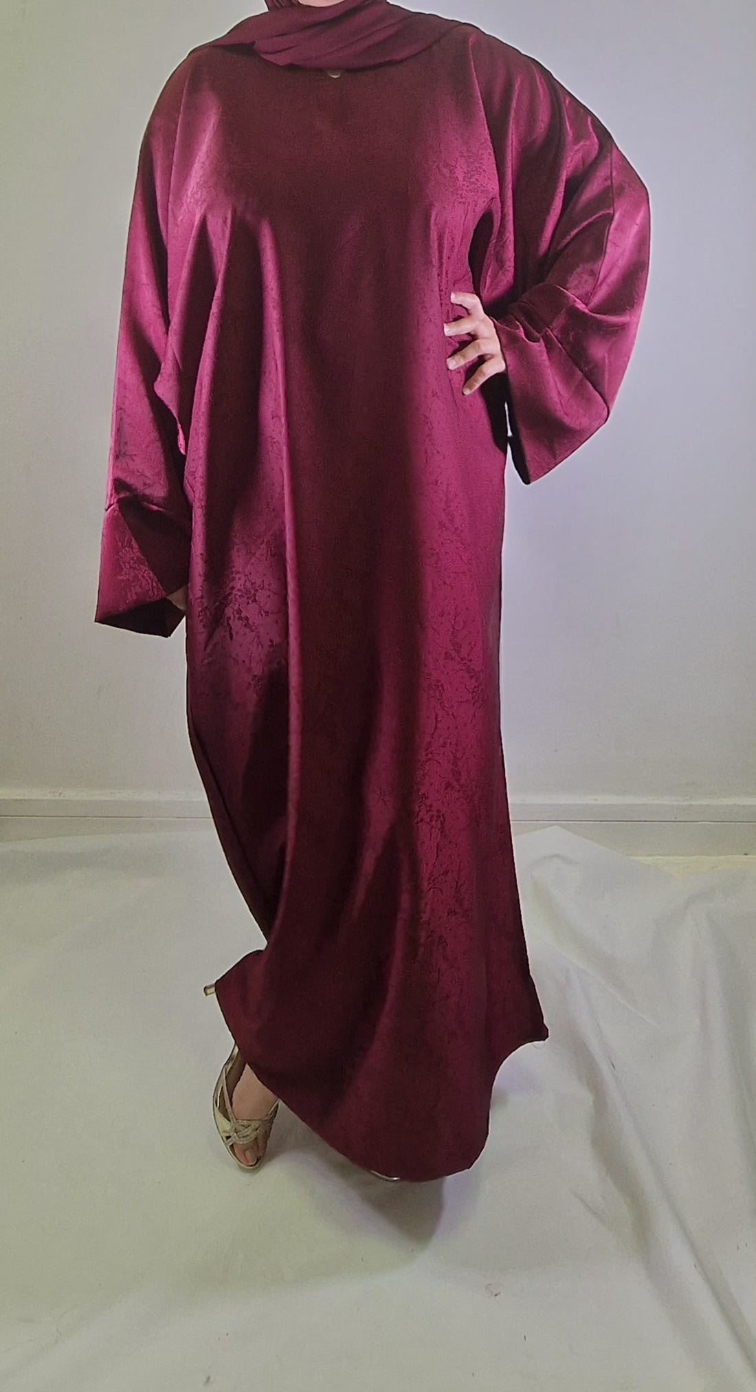 Yara Abaya Plum