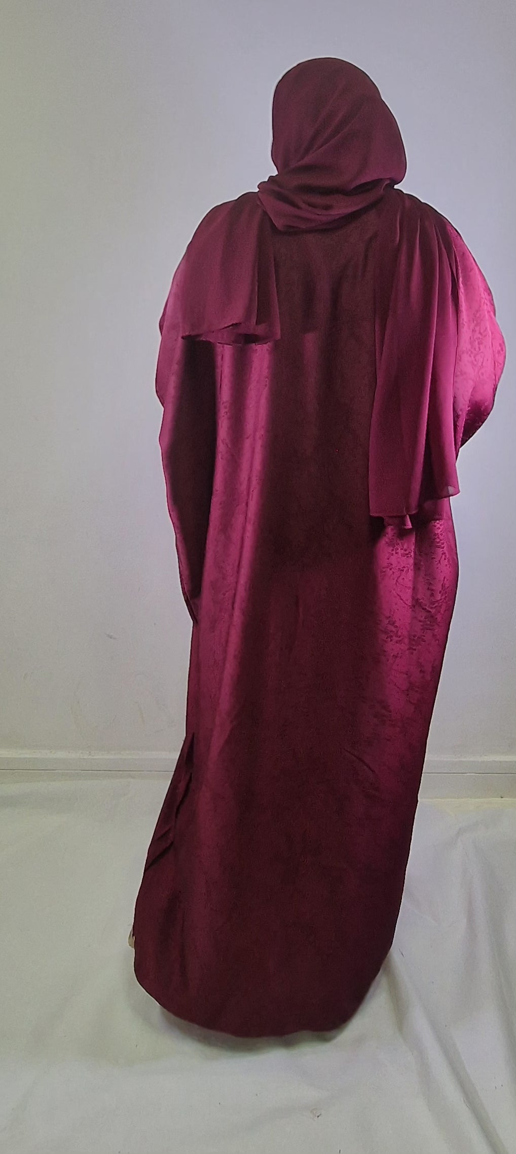 Yara Abaya Plum