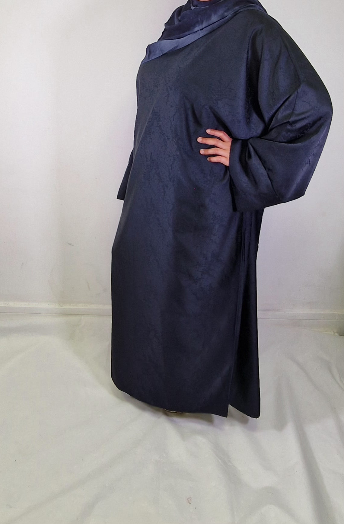 Yara Abaya Navy