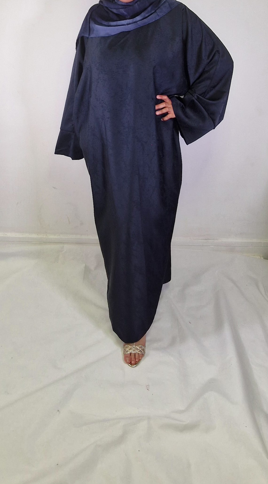 Yara Abaya Navy