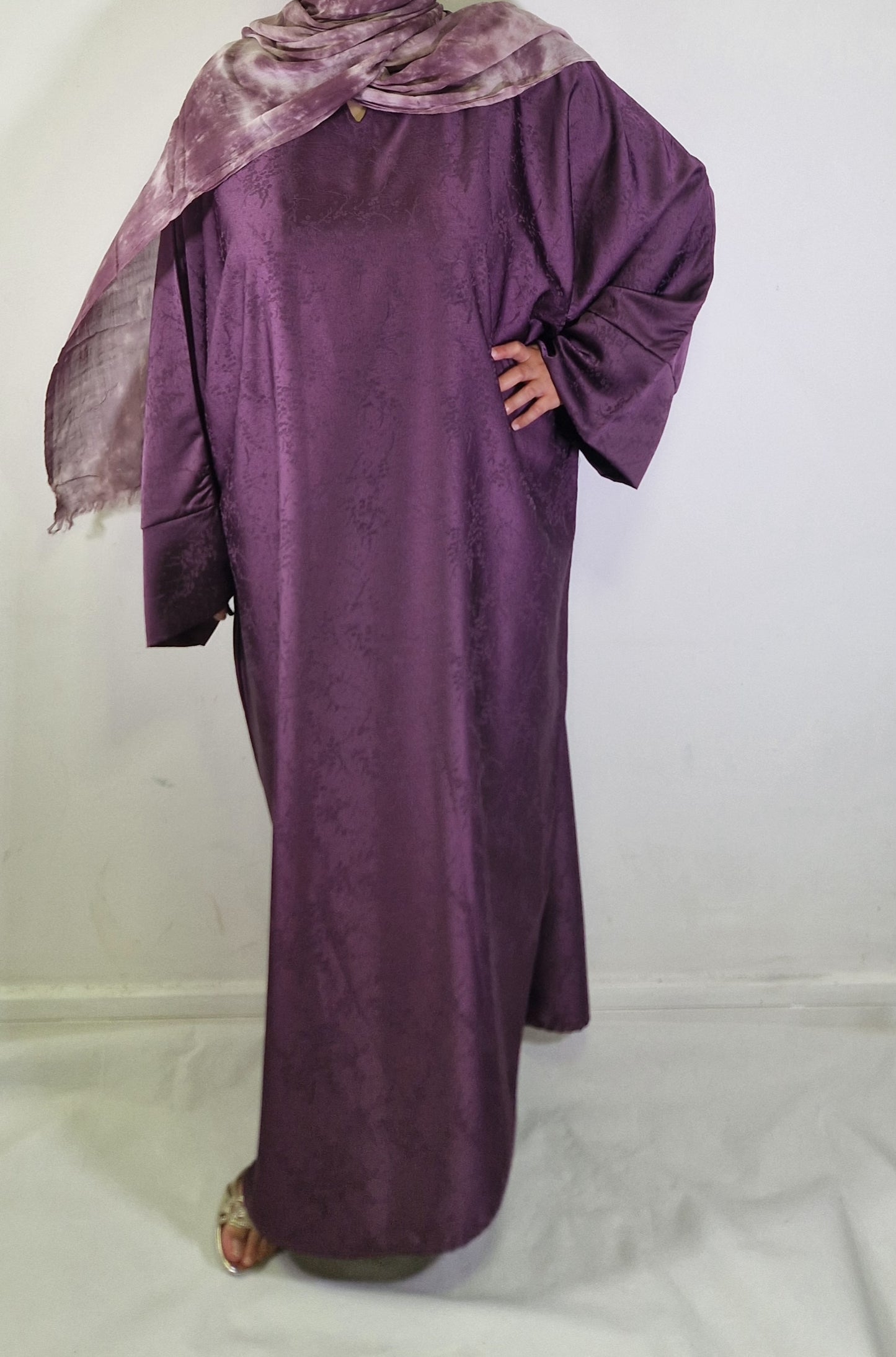 Yara Abaya purple