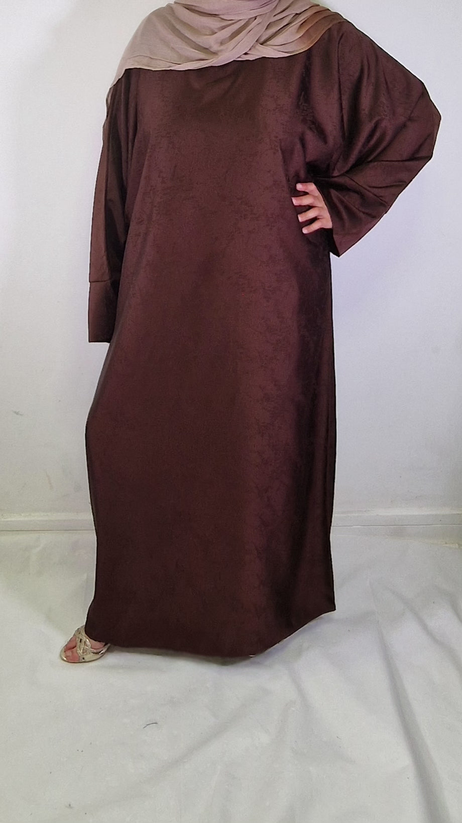 Yara Abaya Chocolate