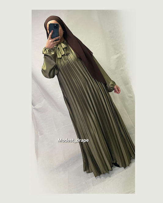 Seher Pleated dress